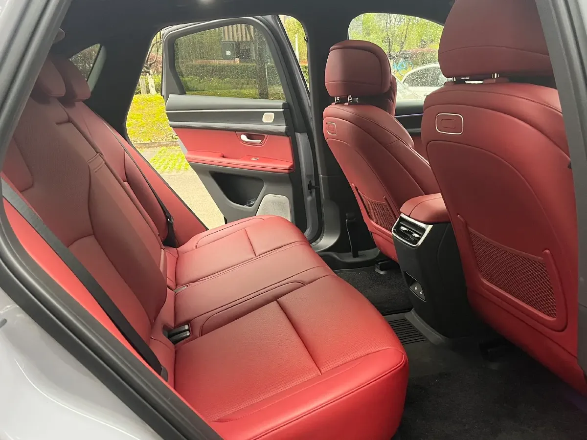 2025 AITO AITO M5 1.5T 152HP L4 REEV 42KWH,autocango,china used car exporter,china ev exporter,chinese used car exporter,chinese used ev exporter