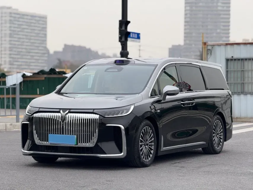 2026 Voyah Dream 1.5T 150HP L4 PHEV,autocango,china used car exporter,china ev exporter,chinese used car exporter,chinese used ev exporter