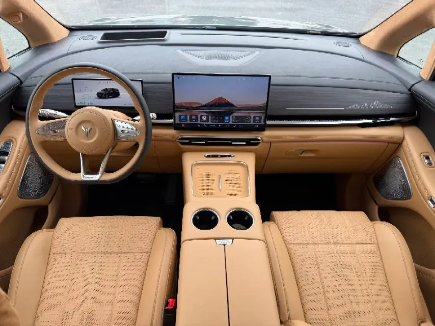 2026 Voyah Dream 1.5T 150HP L4 PHEV,autocango,china used car exporter,china ev exporter,chinese used car exporter,chinese used ev exporter