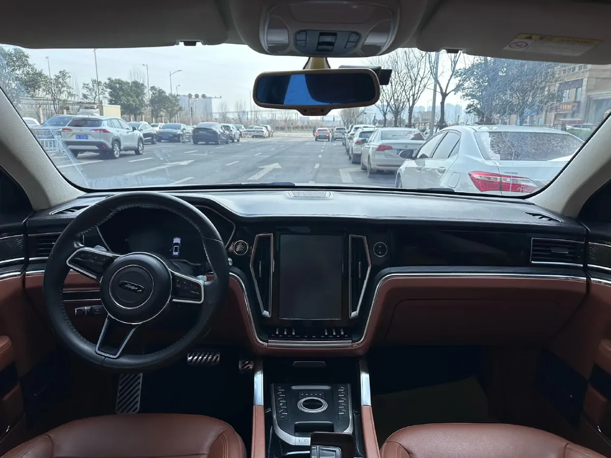 2017 Zotye T700 1.8T 177HP L4 6DCT,autocango,china used car exporter,china ev exporter,chinese used car exporter,chinese used ev exporter