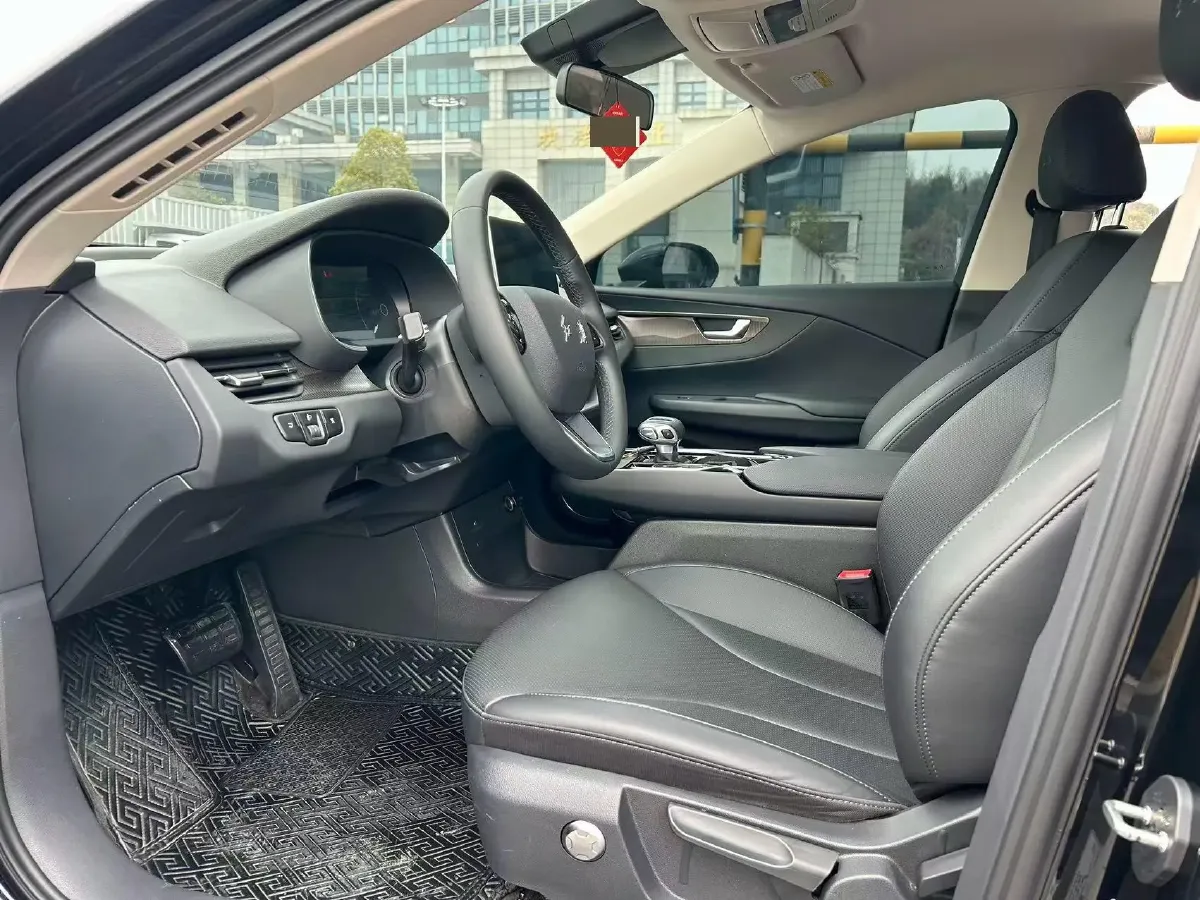 2022 HongQi E-QM5 BEV 54KWH,autocango,china used car exporter,china ev exporter,chinese used car exporter,chinese used ev exporter