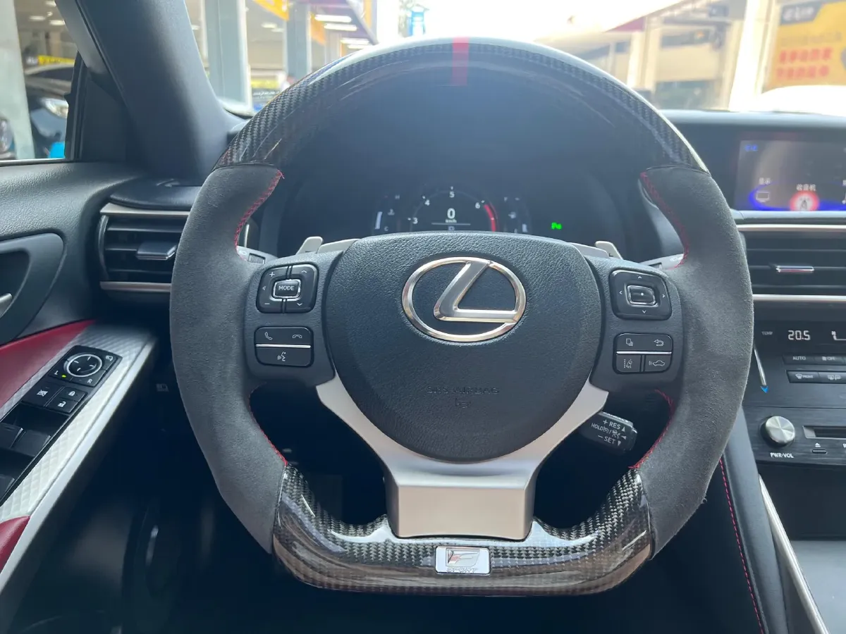 2017 Lexus IS 2.0T 245HP L4 8AT,autocango,china used car exporter,china ev exporter,chinese used car exporter,chinese used ev exporter