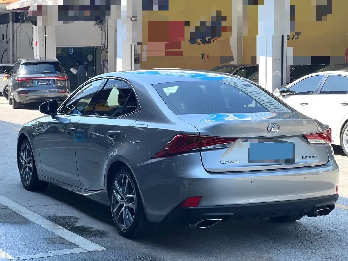 2017 Lexus IS 2.0T 245HP L4 8AT,autocango,china used car exporter,china ev exporter,chinese used car exporter,chinese used ev exporter