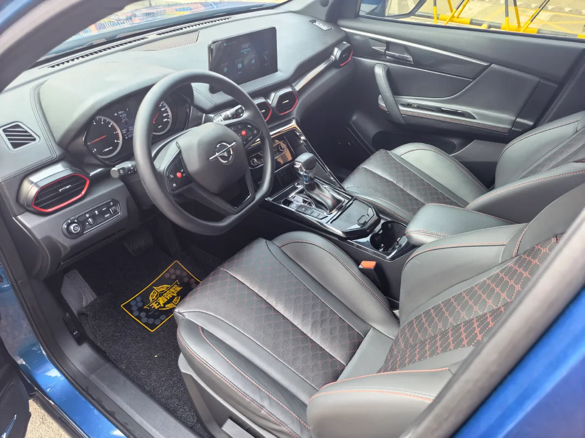 2019 HaiMa 8S 1.6T 195HP L4 6AT,autocango,china used car exporter,china ev exporter,chinese used car exporter,chinese used ev exporter