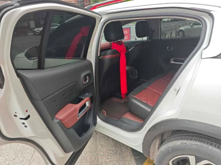 2019 Citroen C5 Aircross 1.8T 204HP L4 6AT,autocango,china used car exporter,china ev exporter,chinese used car exporter,chinese used ev exporter