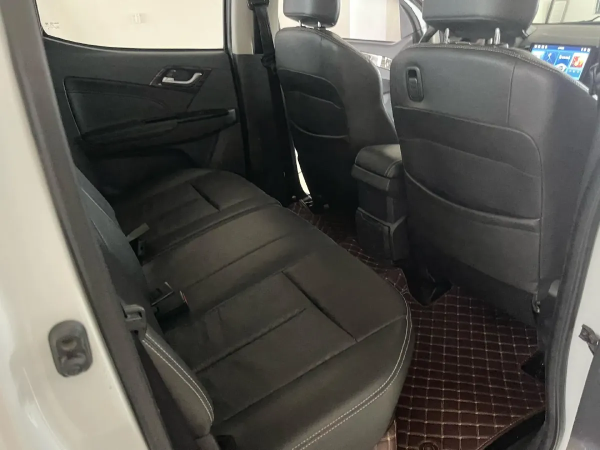 2019 Isuzu LingTuo 2.5T 129HP L4 6AT,autocango,china used car exporter,china ev exporter,chinese used car exporter,chinese used ev exporter