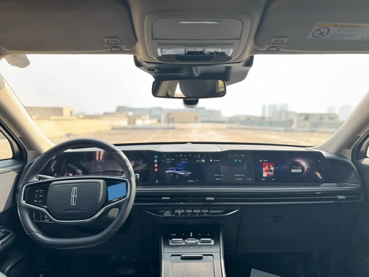 2023 Lincoln Corsair 2.0T 261HP L4 8AT,autocango,china used car exporter,china ev exporter,chinese used car exporter,chinese used ev exporter