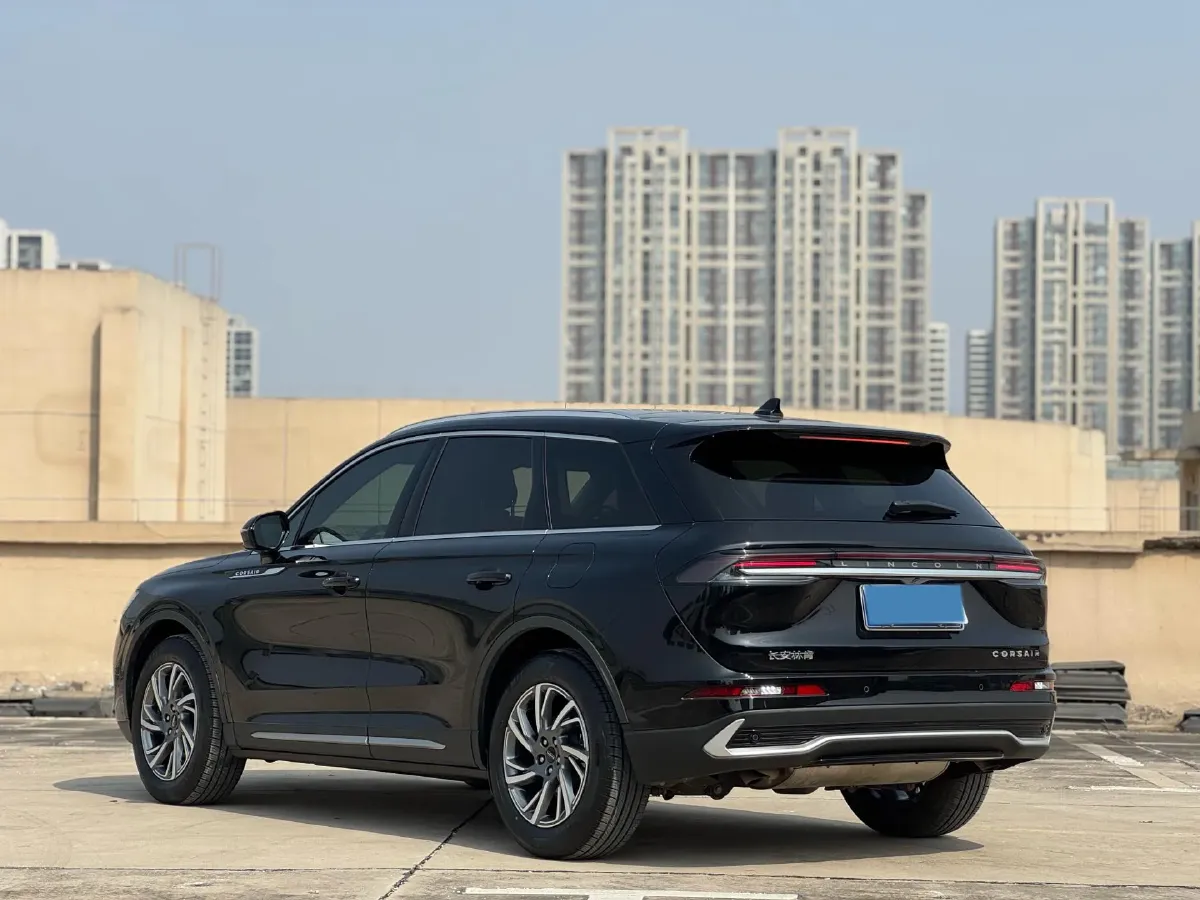 2023 Lincoln Corsair 2.0T 261HP L4 8AT,autocango,china used car exporter,china ev exporter,chinese used car exporter,chinese used ev exporter