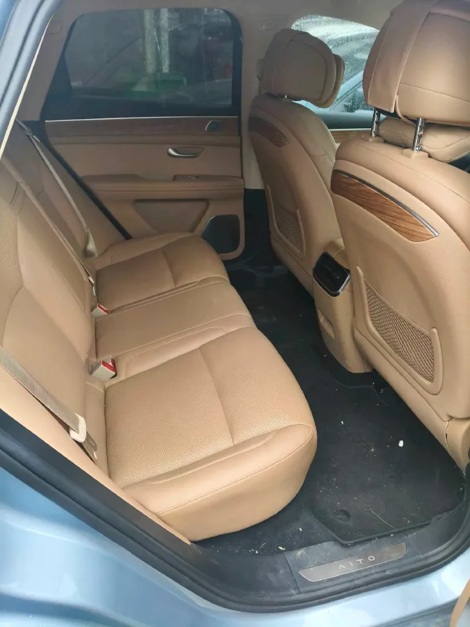 2022 JMC YuHu 7 2.0T 141HP L4 8AT,autocango,china used car exporter,china ev exporter,chinese used car exporter,chinese used ev exporter