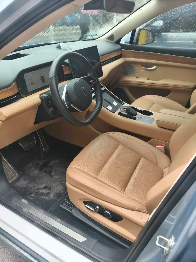 2022 JMC YuHu 7 2.0T 141HP L4 8AT,autocango,china used car exporter,china ev exporter,chinese used car exporter,chinese used ev exporter