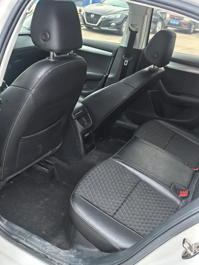 2019 Skoda Octavia 1.5L 116HP L4 6AT,autocango,china used car exporter,china ev exporter,chinese used car exporter,chinese used ev exporter