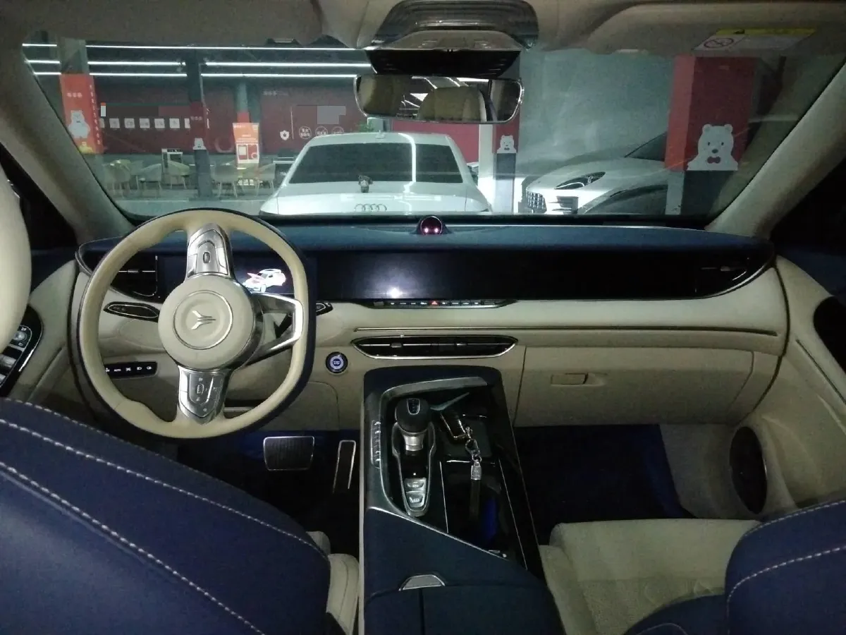 2021 Voyah FREE Range Extended 109HP REEV 33KWH,autocango,china used car exporter,china ev exporter,chinese used car exporter,chinese used ev exporter