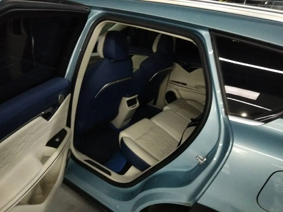 2021 Voyah FREE Range Extended 109HP REEV 33KWH,autocango,china used car exporter,china ev exporter,chinese used car exporter,chinese used ev exporter