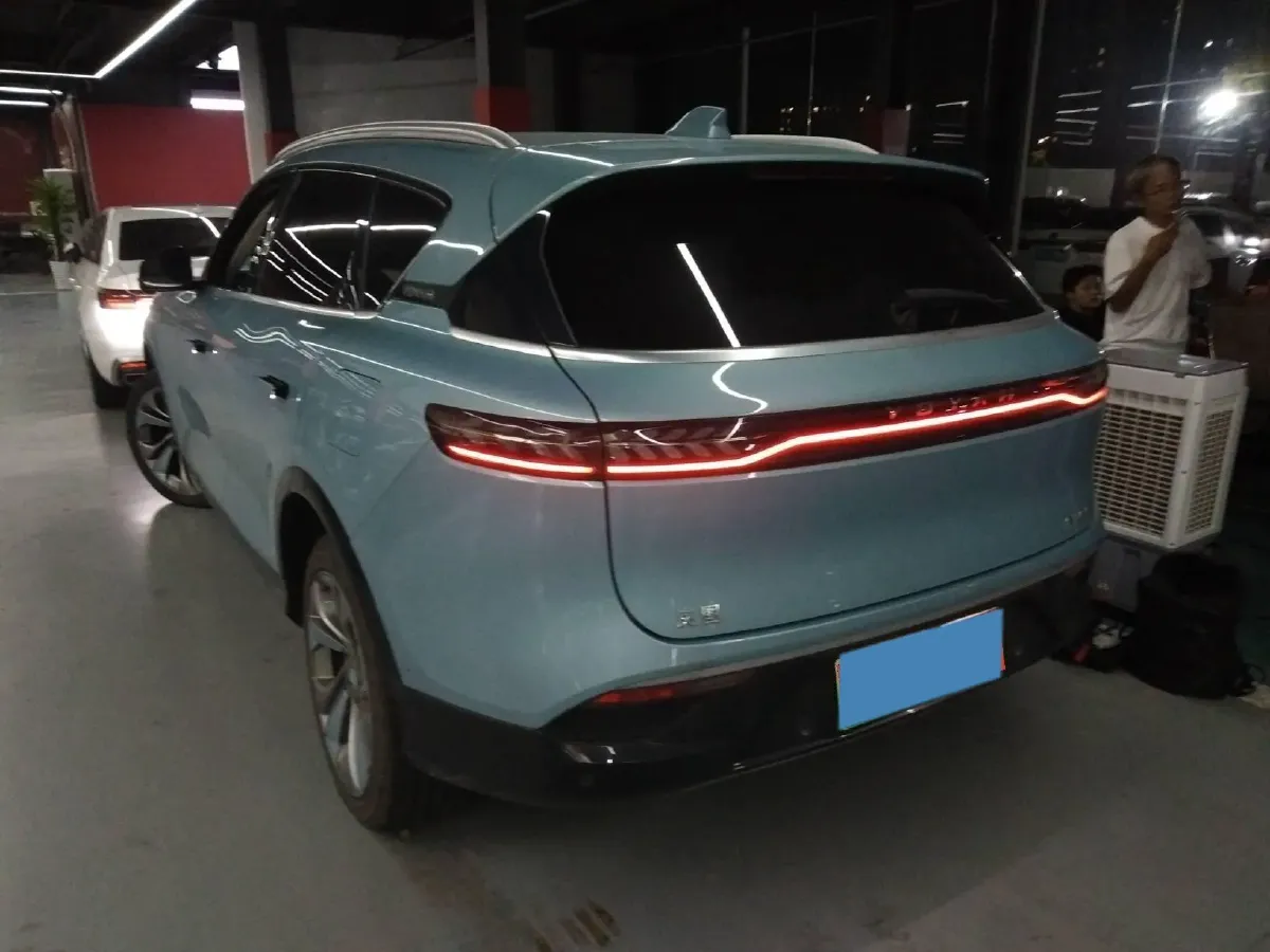 2021 Voyah FREE Range Extended 109HP REEV 33KWH,autocango,china used car exporter,china ev exporter,chinese used car exporter,chinese used ev exporter