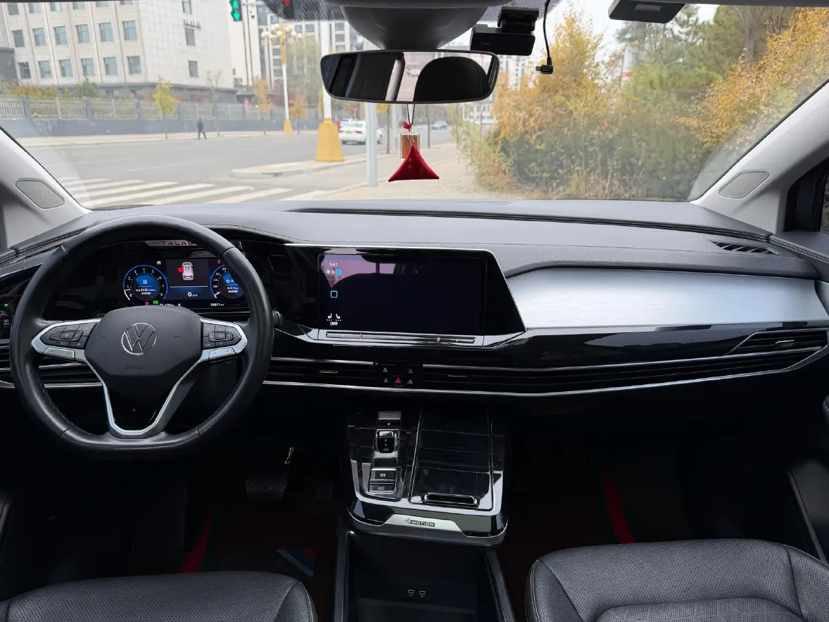 2021 Volkswagen Talagon 2.0T 220HP L4 7DCT,autocango,china used car exporter,china ev exporter,chinese used car exporter,chinese used ev exporter