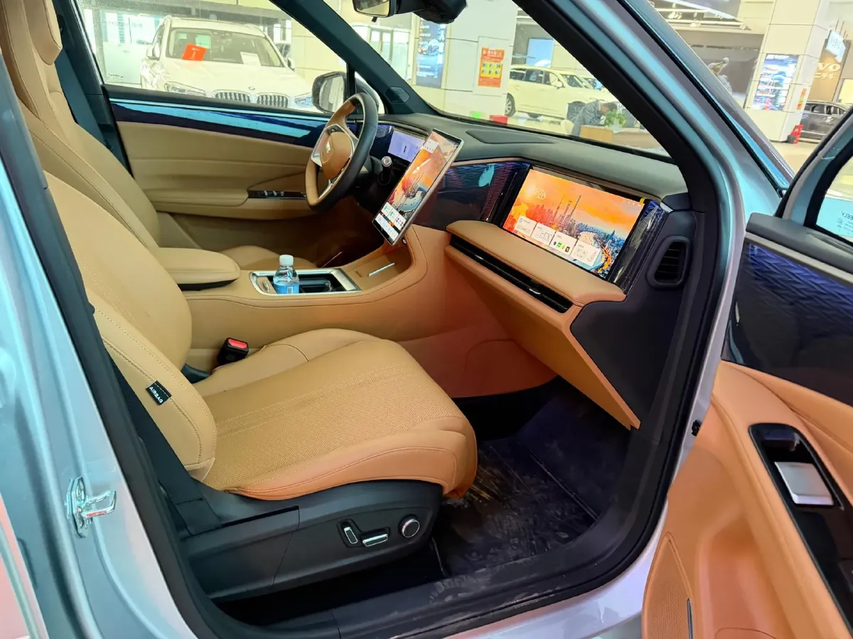 2025 Geely Galaxy L7 1.5T 163HP L4 3DHT PHEV 18.7KWH,autocango,china used car exporter,china ev exporter,chinese used car exporter,chinese used ev exporter