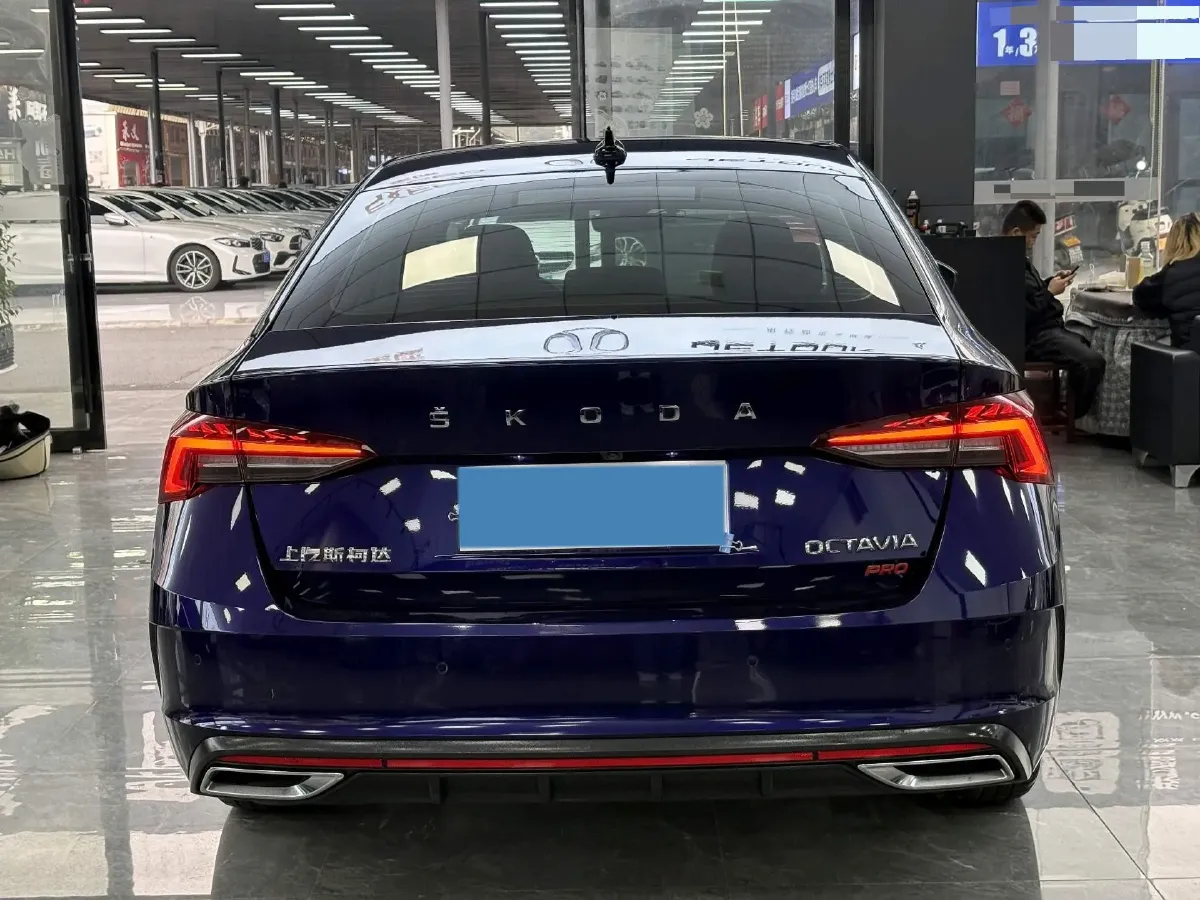 2022 Skoda Octavia 1.4T 150HP L4 7DCT,autocango,china used car exporter,china ev exporter,chinese used car exporter,chinese used ev exporter