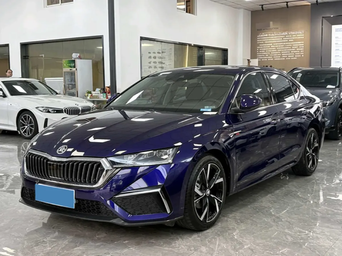 2022 Skoda Octavia 1.4T 150HP L4 7DCT,autocango,china used car exporter,china ev exporter,chinese used car exporter,chinese used ev exporter