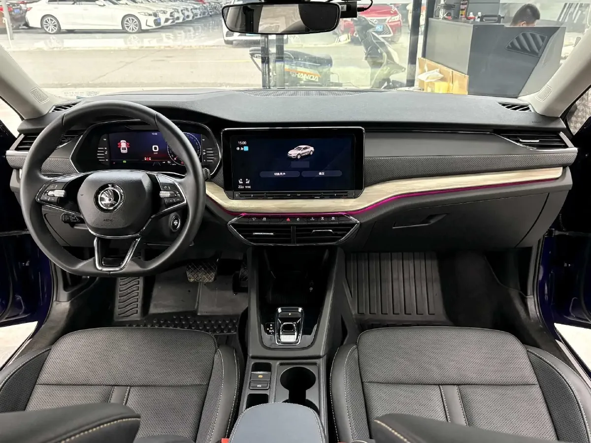 2022 Skoda Octavia 1.4T 150HP L4 7DCT,autocango,china used car exporter,china ev exporter,chinese used car exporter,chinese used ev exporter