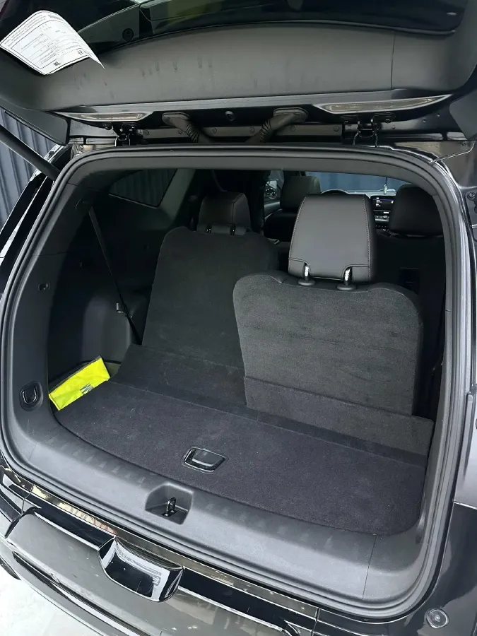 2020 Chevrolet Blazer 2.0T 237HP L4 9AT,autocango,china used car exporter,china ev exporter,chinese used car exporter,chinese used ev exporter