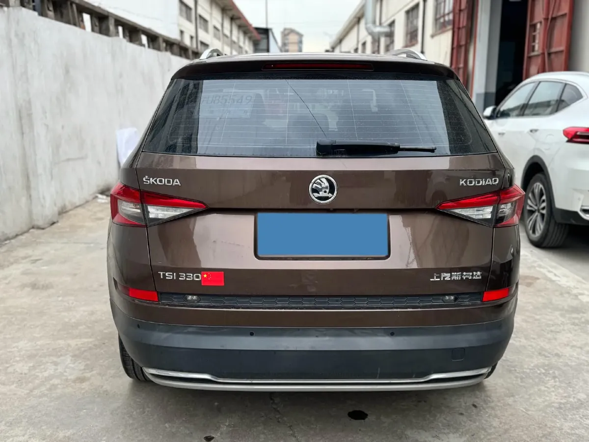 2018 Skoda Kodiak 2.0T 186HP L4 7DCT,autocango,china used car exporter,china ev exporter,chinese used car exporter,chinese used ev exporter