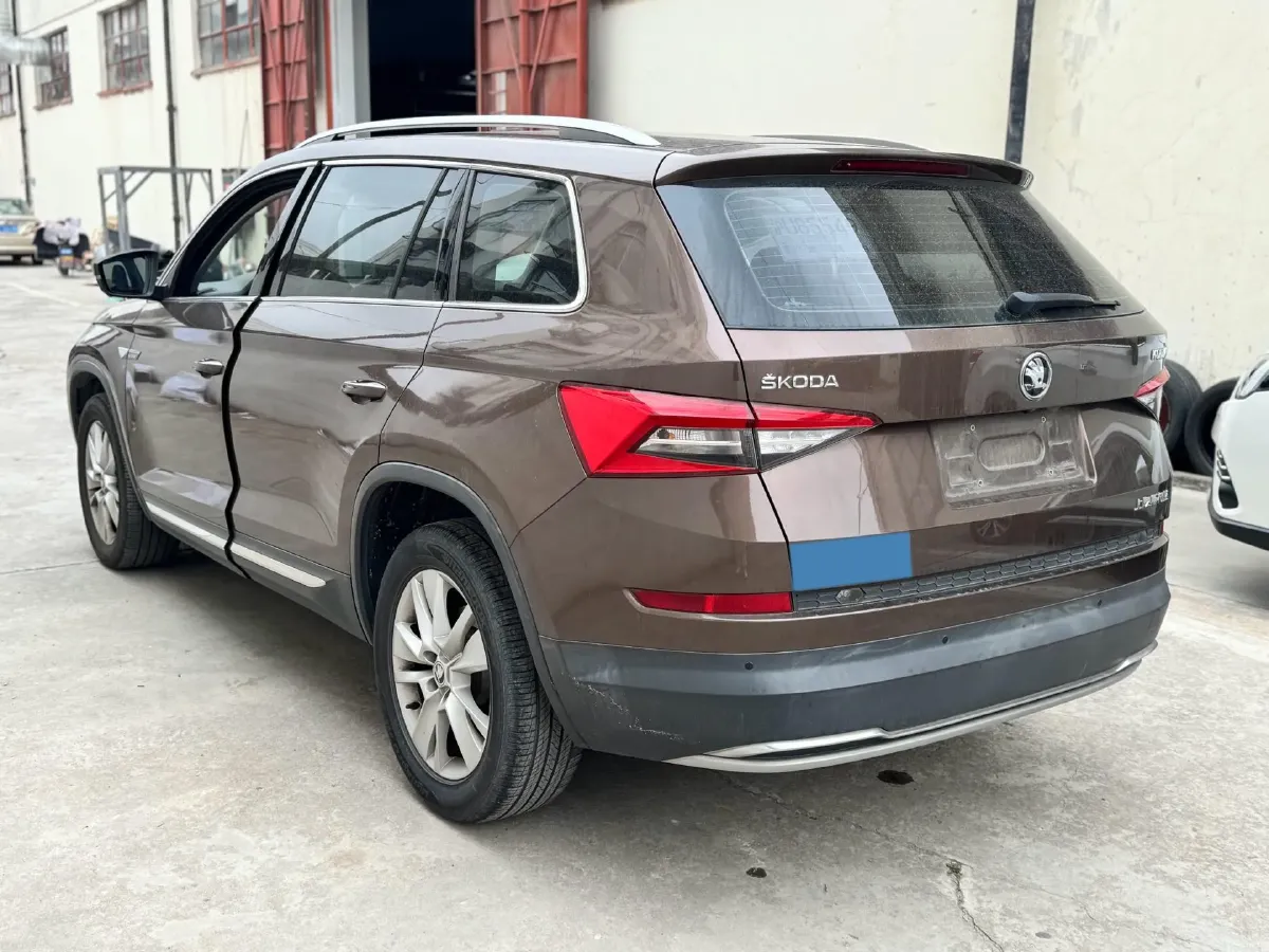 2018 Skoda Kodiak 2.0T 186HP L4 7DCT,autocango,china used car exporter,china ev exporter,chinese used car exporter,chinese used ev exporter