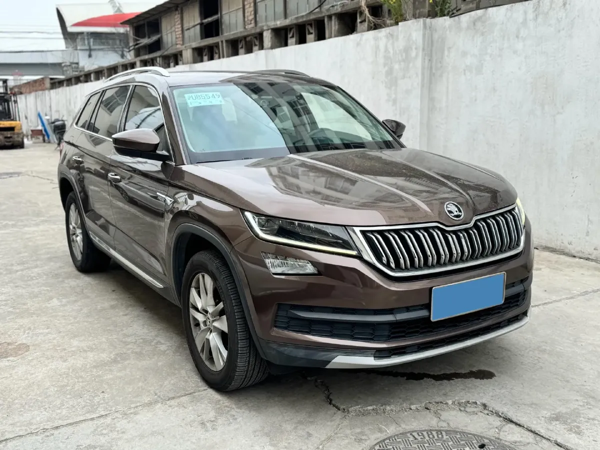 2018 Skoda Kodiak 2.0T 186HP L4 7DCT,autocango,china used car exporter,china ev exporter,chinese used car exporter,chinese used ev exporter
