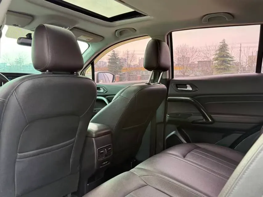 2019 GAC Trumpchi GS4 1.5T 169HP L4 6MT,autocango,china used car exporter,china ev exporter,chinese used car exporter,chinese used ev exporter