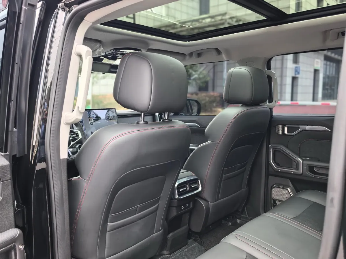 2023 Jetour Traveller 1.5T 184HP L4 7DCT,autocango,china used car exporter,china ev exporter,chinese used car exporter,chinese used ev exporter