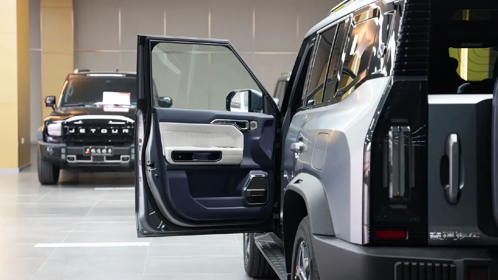 2024 Jetour ShanHai TravellerC-DM 1.5T 156HP L4 3DHT PHEV 43.24KWH,autocango,china used car exporter,china ev exporter,chinese used car exporter,chinese used ev exporter