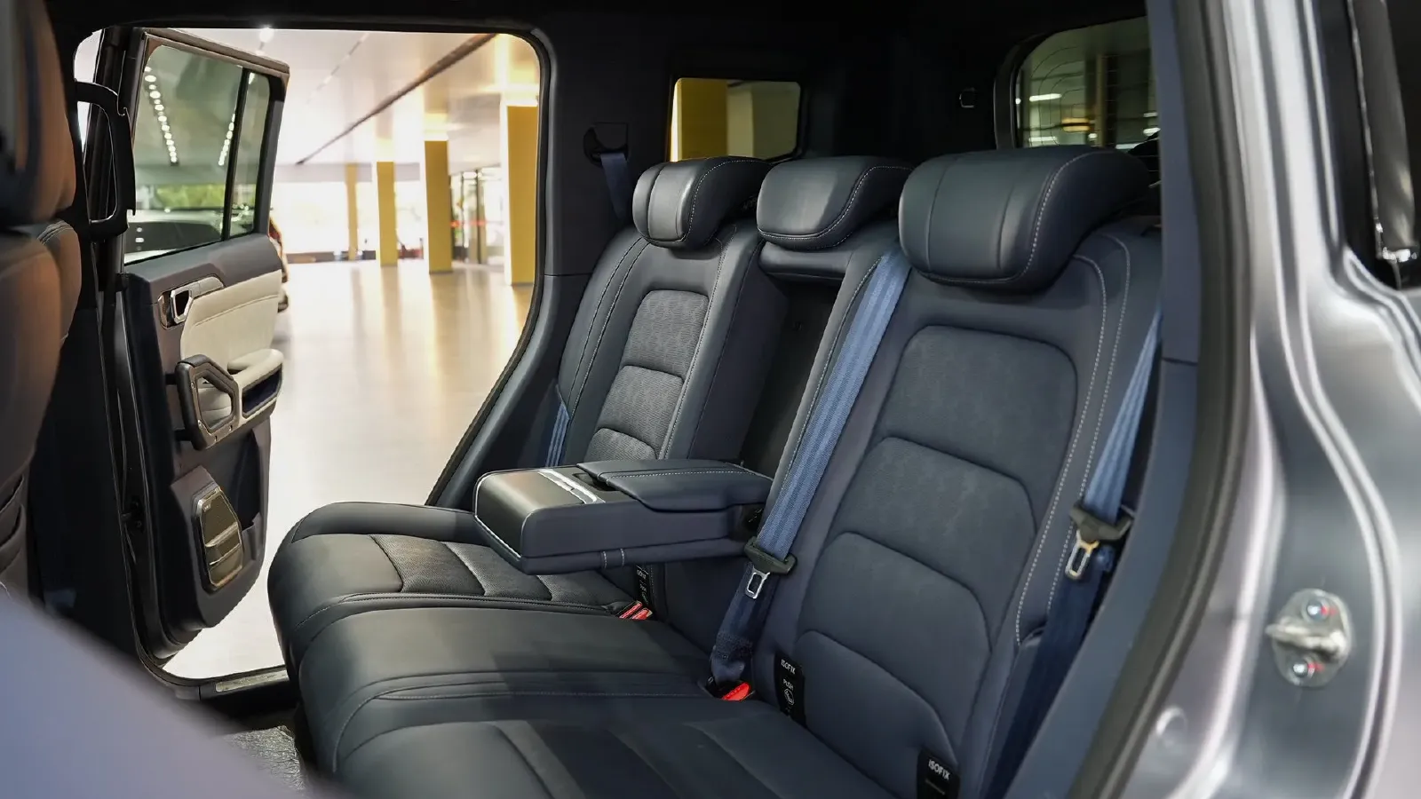 2024 Jetour ShanHai TravellerC-DM 1.5T 156HP L4 3DHT PHEV 43.24KWH,autocango,china used car exporter,china ev exporter,chinese used car exporter,chinese used ev exporter