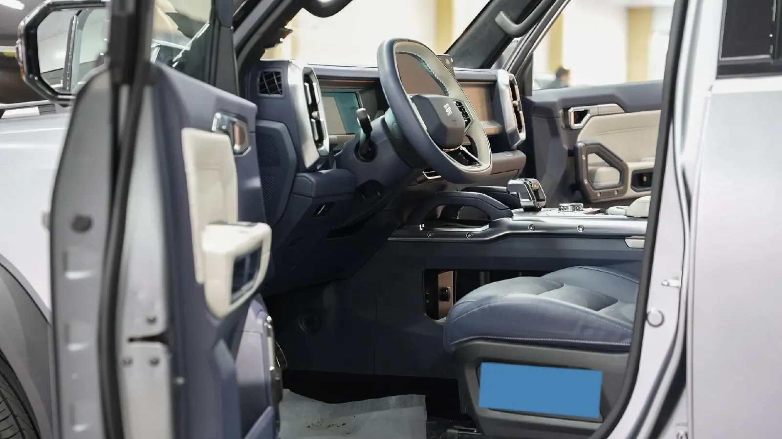 2024 Jetour ShanHai TravellerC-DM 1.5T 156HP L4 3DHT PHEV 43.24KWH,autocango,china used car exporter,china ev exporter,chinese used car exporter,chinese used ev exporter