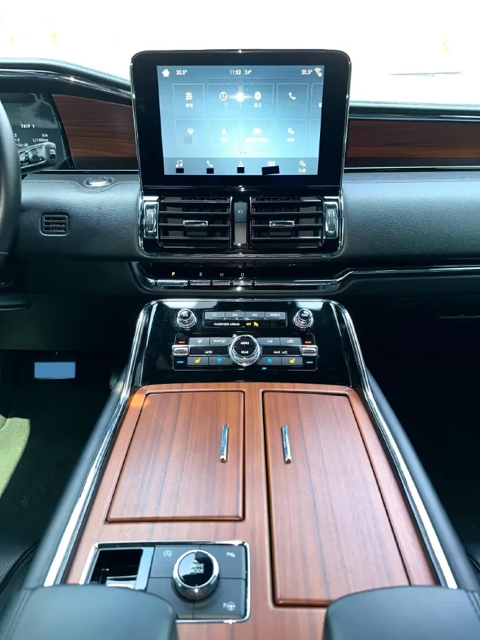 2019 Lincoln Navigator 3.5T 388HP V6 10AT,autocango,china used car exporter,china ev exporter,chinese used car exporter,chinese used ev exporter