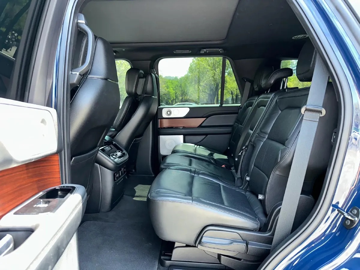 2019 Lincoln Navigator 3.5T 388HP V6 10AT,autocango,china used car exporter,china ev exporter,chinese used car exporter,chinese used ev exporter