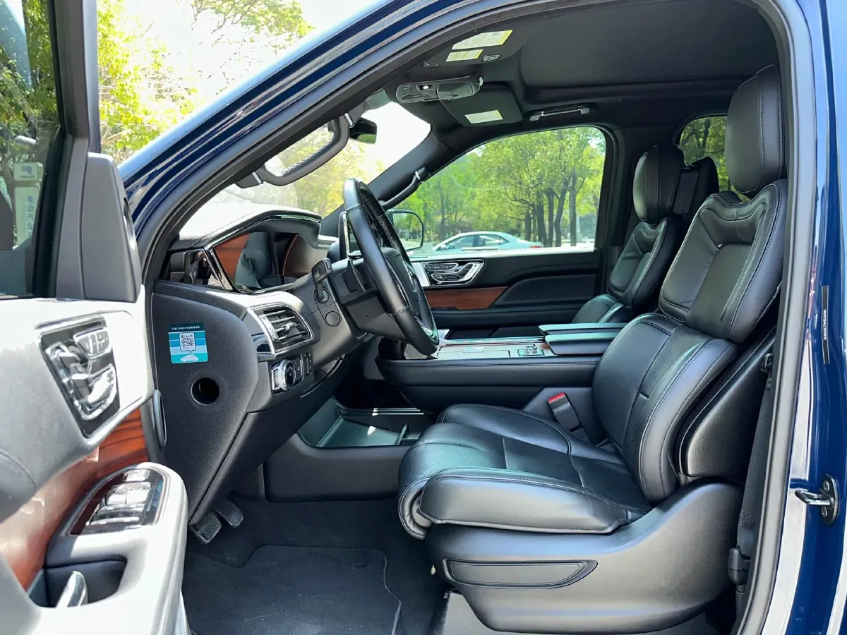 2019 Lincoln Navigator 3.5T 388HP V6 10AT,autocango,china used car exporter,china ev exporter,chinese used car exporter,chinese used ev exporter