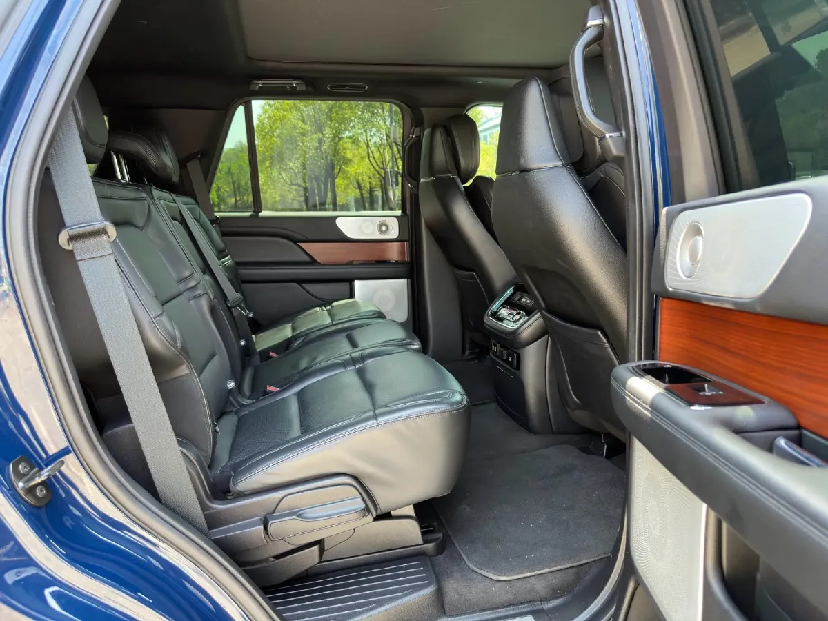 2019 Lincoln Navigator 3.5T 388HP V6 10AT,autocango,china used car exporter,china ev exporter,chinese used car exporter,chinese used ev exporter