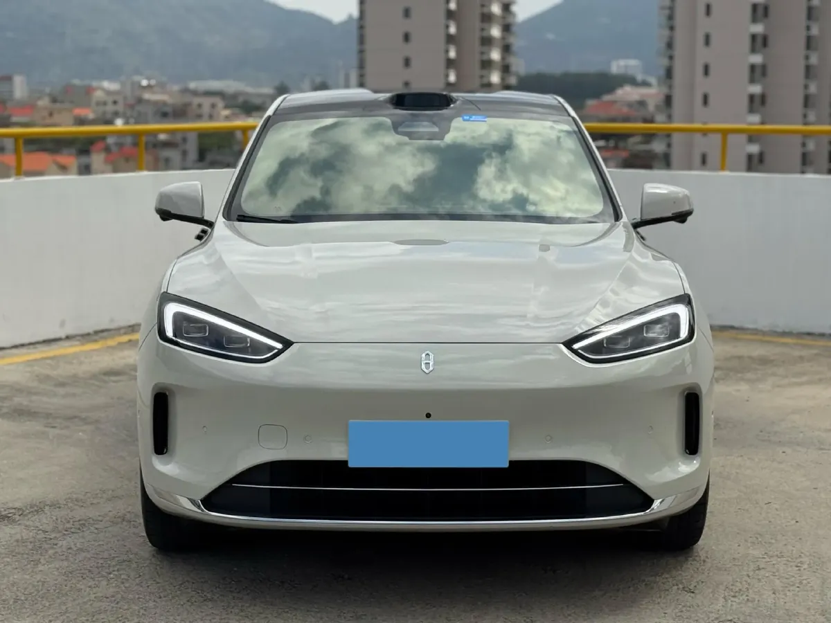 2025 AITO AITO M5 1.5T 152HP L4 REEV 42KWH,autocango,china used car exporter,china ev exporter,chinese used car exporter,chinese used ev exporter