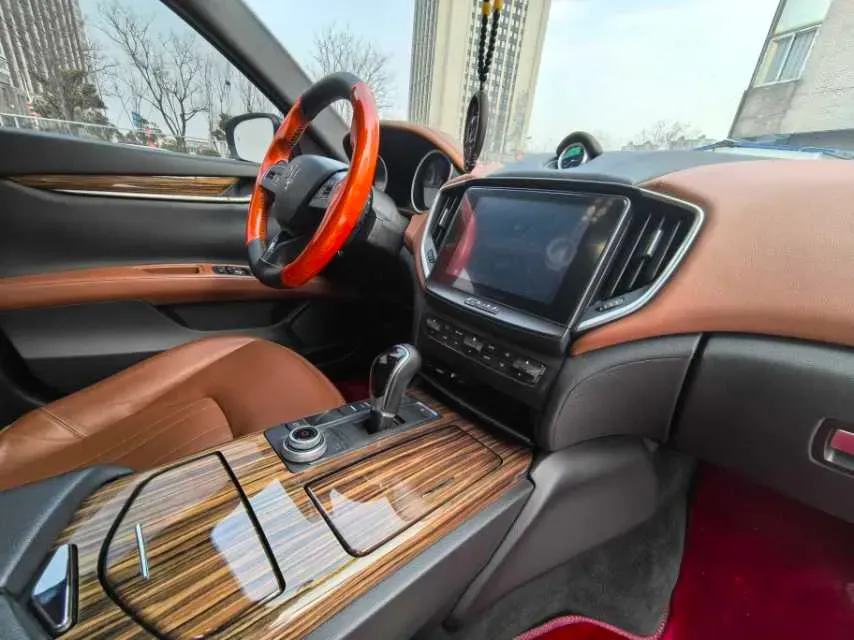 2020 Maserati Ghibli 3.0T 350HP V6 8AT,autocango,china used car exporter,china ev exporter,chinese used car exporter,chinese used ev exporter