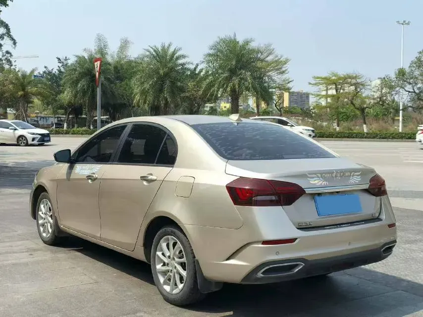 2021 BaoJun 530 1.5T 147HP L4 CVT,autocango,china used car exporter,china ev exporter,chinese used car exporter,chinese used ev exporter