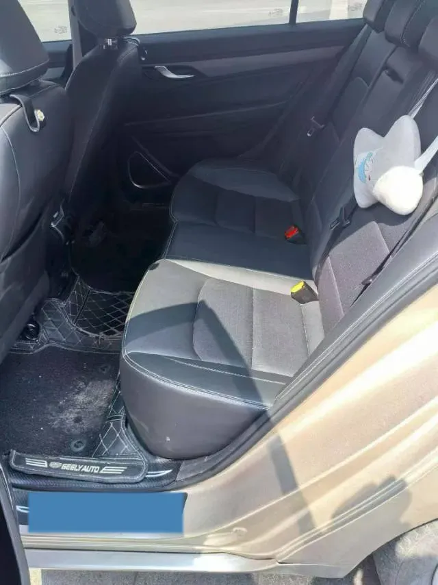 2021 BaoJun 530 1.5T 147HP L4 CVT,autocango,china used car exporter,china ev exporter,chinese used car exporter,chinese used ev exporter