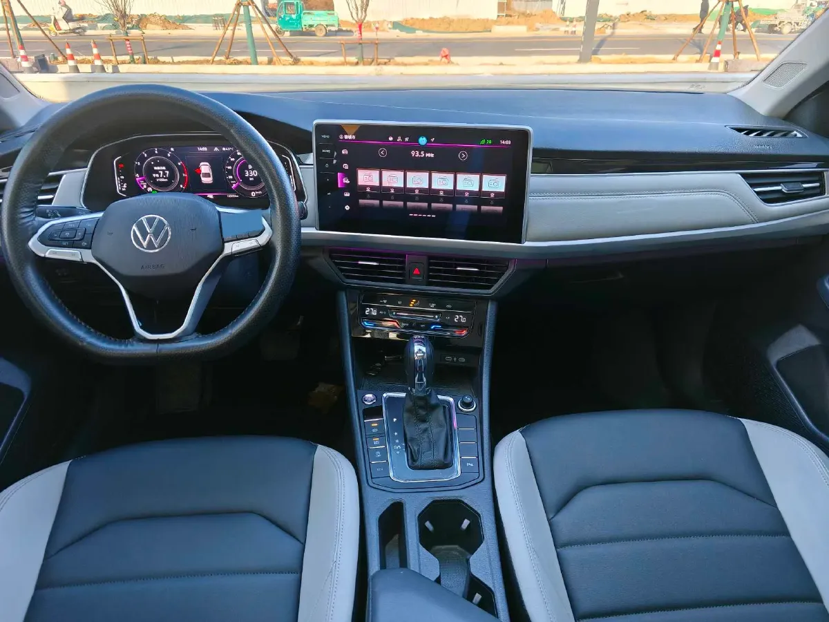 2025 Volkswagen Bora 1.5T 160HP L4 7DCT,autocango,china used car exporter,china ev exporter,chinese used car exporter,chinese used ev exporter