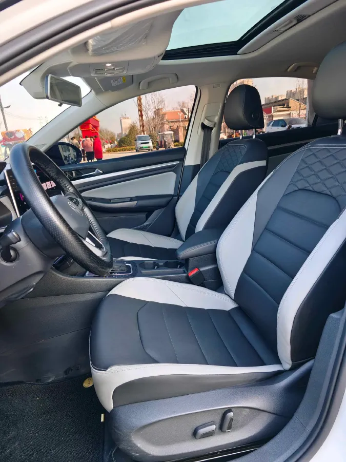 2025 Volkswagen Bora 1.5T 160HP L4 7DCT,autocango,china used car exporter,china ev exporter,chinese used car exporter,chinese used ev exporter