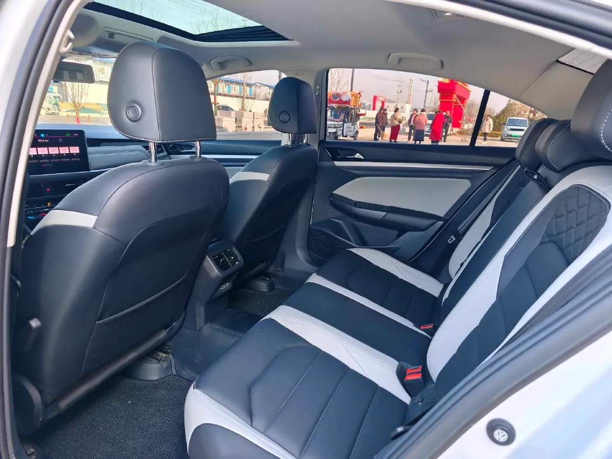 2025 Volkswagen Bora 1.5T 160HP L4 7DCT,autocango,china used car exporter,china ev exporter,chinese used car exporter,chinese used ev exporter