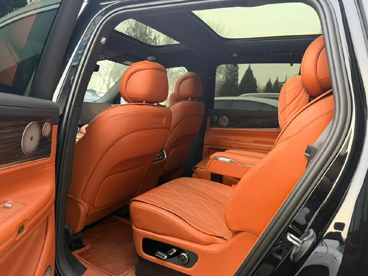 2024 AITO AITO M9 1.5T 152HP L4 REEV 42KWH,autocango,china used car exporter,china ev exporter,chinese used car exporter,chinese used ev exporter