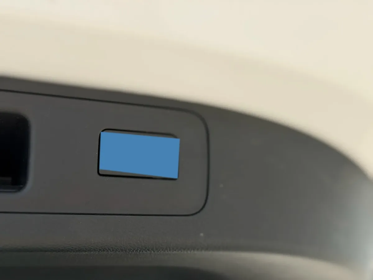 2024 Geely Okavango L 2.0T 218HP L4 7DCT,autocango,china used car exporter,china ev exporter,chinese used car exporter,chinese used ev exporter