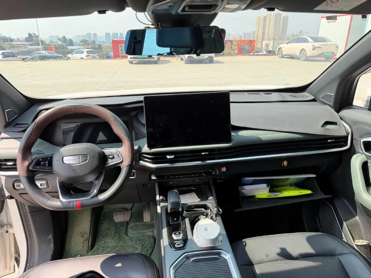 2024 Geely Okavango L 2.0T 218HP L4 7DCT,autocango,china used car exporter,china ev exporter,chinese used car exporter,chinese used ev exporter