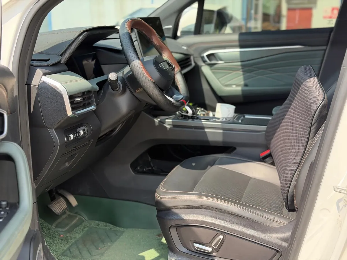 2024 Geely Okavango L 2.0T 218HP L4 7DCT,autocango,china used car exporter,china ev exporter,chinese used car exporter,chinese used ev exporter