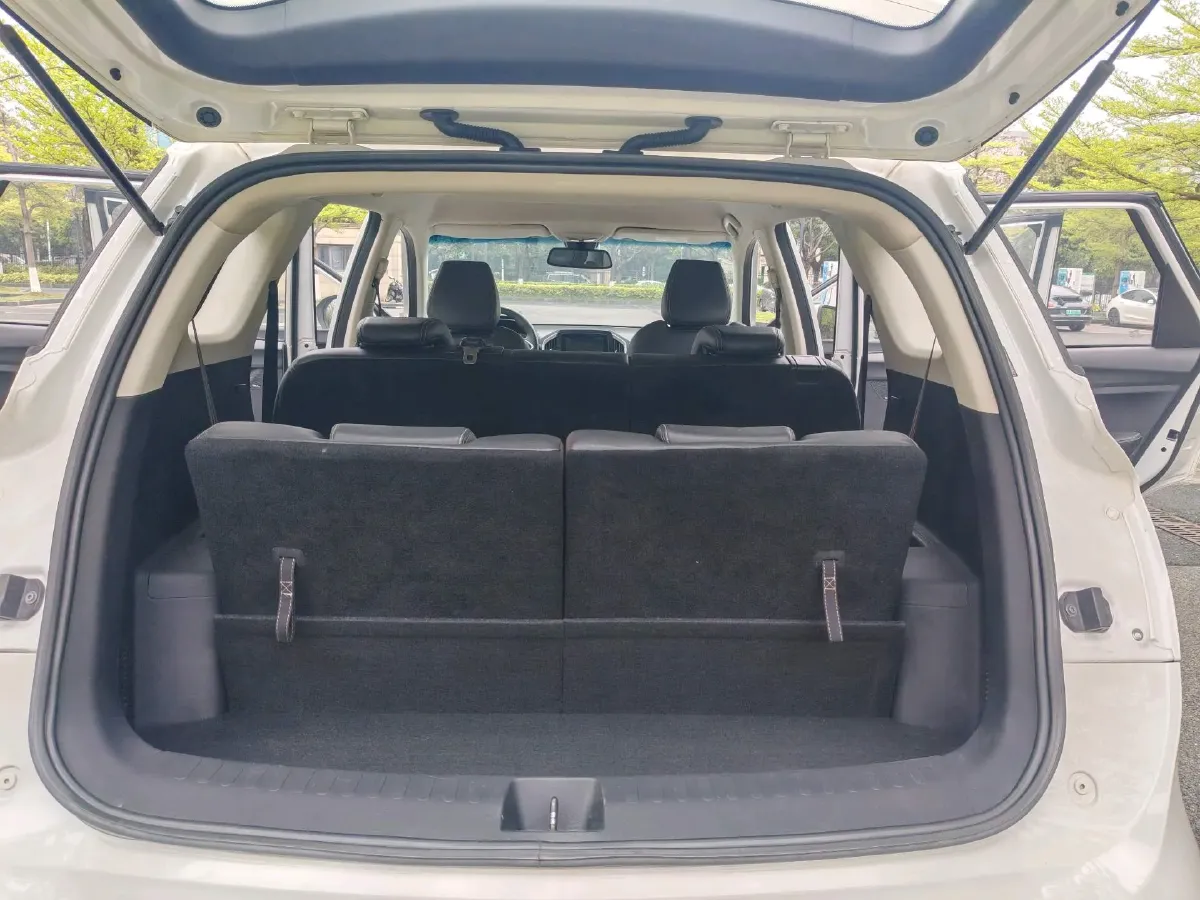 2020 HanTeng X5 1.5T 156HP L4 6AT,autocango,china used car exporter,china ev exporter,chinese used car exporter,chinese used ev exporter