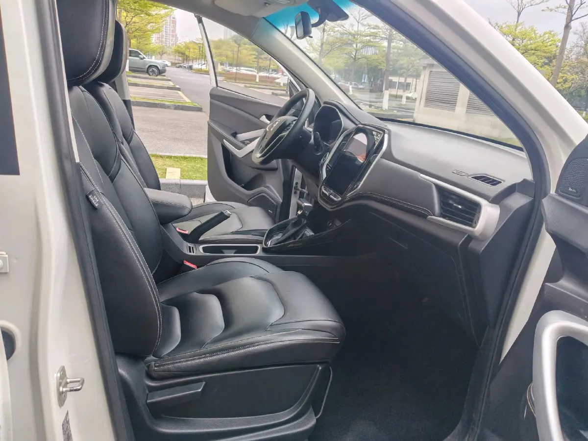 2020 HanTeng X5 1.5T 156HP L4 6AT,autocango,china used car exporter,china ev exporter,chinese used car exporter,chinese used ev exporter