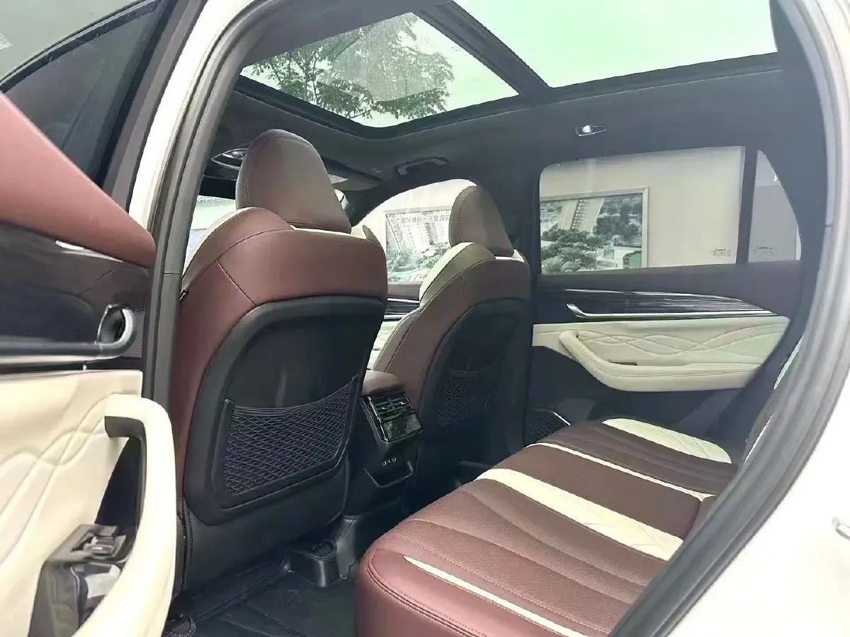 2021 Geely Monjaro 2.0T 218HP L4 7DCT,autocango,china used car exporter,china ev exporter,chinese used car exporter,chinese used ev exporter